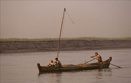 缅甸,地区,三个人,独木舟,河