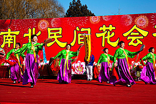 北京春节地坛庙会民族舞蹈表演朝鲜民族舞