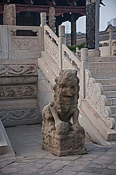 山西省晋中历史文化名城---榆次老城榆次文庙大成殿石狮