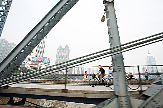 骑车,行人,步行桥,城市,背景