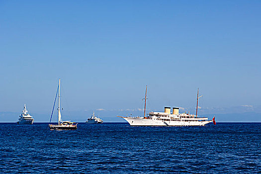 船,游艇,码头,伊特鲁里亚海,埃奥利群岛,西西里,意大利,欧洲