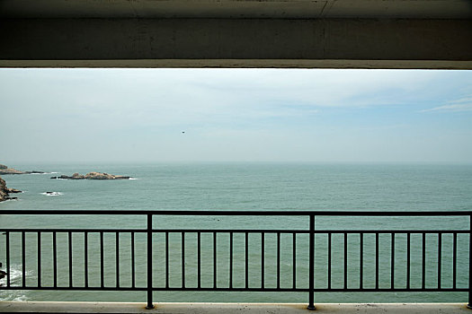 阳台看海