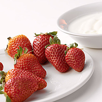 草莓,酸奶