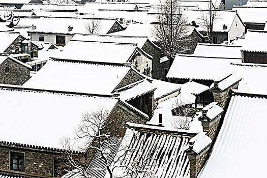 俯瞰雪后的老门东景区建筑群