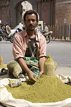 男人,销售,散沫花染料,彩色,露天市场,市场,也门,中东