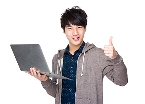 亚洲人,英俊,男人,使用,笔记本电脑,竖大拇指