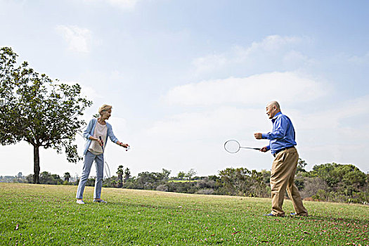 老年,夫妻,玩,羽毛球,公园