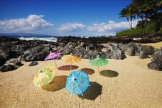彩色,鸡尾酒,伞,困住,沙子,热带沙滩