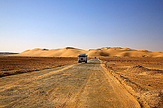 加达梅斯,利比亚,卡车,通过,只有,道路,荒漠沙丘,户外,老,新,城镇