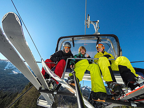 三个,青少年,缆车,滑雪,滑雪板,滑雪胜地,巴伐利亚,德国,欧洲