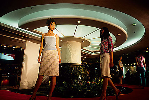 时装展,北京,中国,五月,2000年