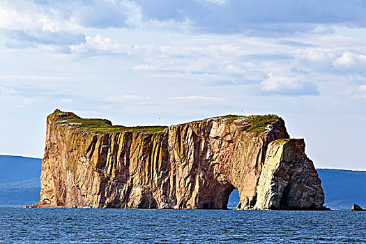 皮尔斯山岩,岛屿,魁北克,加拿大