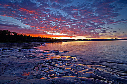 黎明,苏必利尔湖,安大略省,加拿大