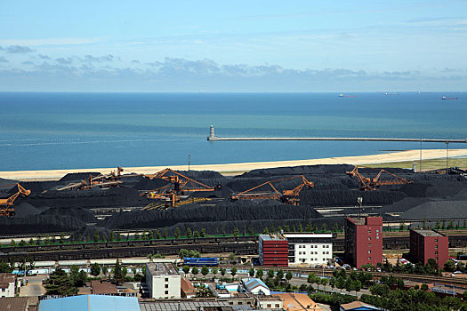 蓝天白云下的海龙湾惹人醉,1882米金沙滩成为新风景