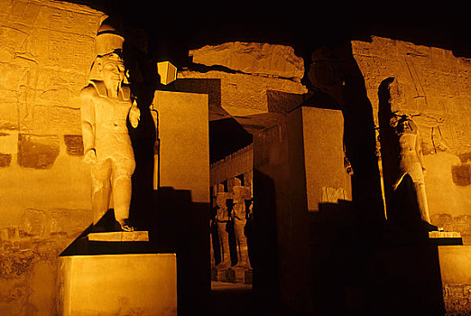 埃及,尼罗河,路克索神庙,卡尔纳克神庙,夜晚
