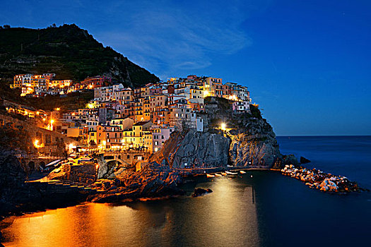 马纳罗拉,俯瞰,地中海,建筑,上方,悬崖,五渔村,夜晚,意大利