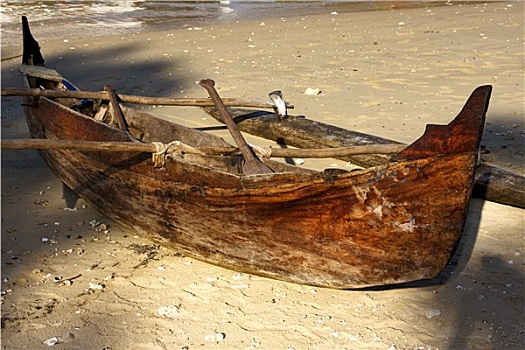 船,桨,海岸线