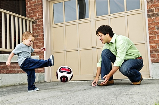 父子,玩,足球