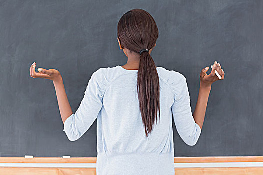 黑人女性,正面,黑板,教室