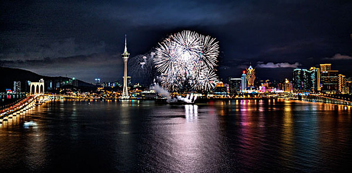 澳门,海面,夜景,灯光,大桥,烟花