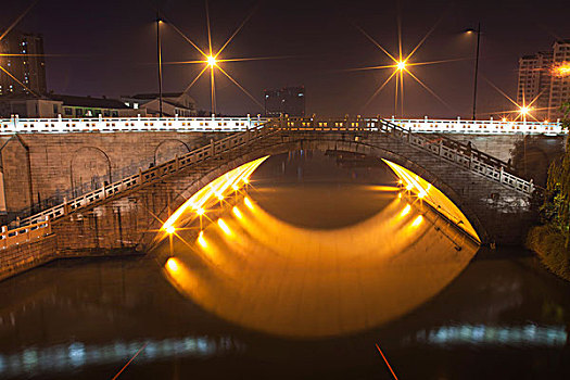 苏州新觅渡桥夜景
