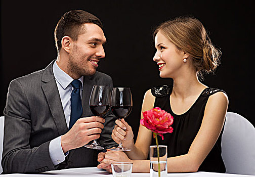 餐馆,情侣,假日,概念,微笑,年轻,玻璃杯,红酒,对视