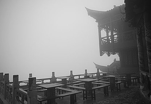 中国寺庙,雾