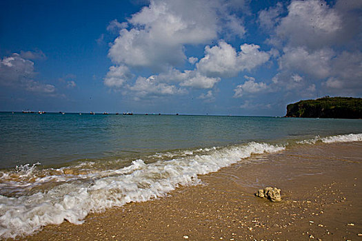 涠洲岛,北海,南海,海水,平静,热带风光,清澈,碧海,蓝天,白云,沙滩,奇观,景点,壮观,海岛