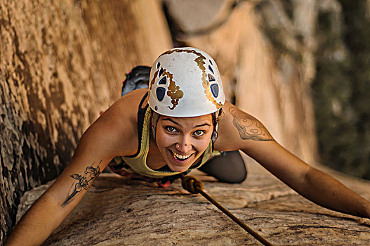 攀岩者,攀岩,看镜头,微笑,红岩,拉斯维加斯,内华达,美国