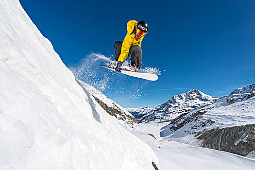 滑雪板玩家,跳跃,大雪,瓦尔罗赛格,瑞士,欧洲