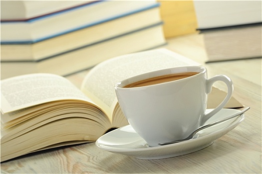 书本,咖啡杯,桌子
