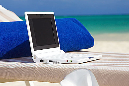 笔记本电脑,毛巾,海滩,躺椅