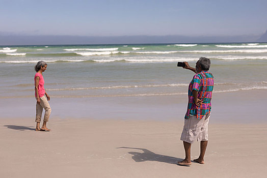 老人,照相,老年,女人,手机,海滩