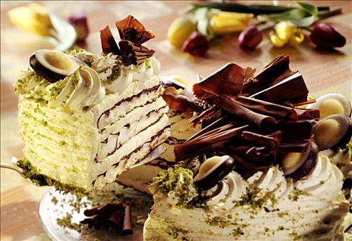 复活节蛋糕,巧克力刨花,软糖,蛋