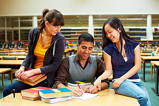 三个,高兴,学生,学习,大学图书馆