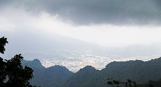 高山云雾