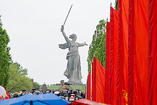 雕塑,红色,旗帜,右边
