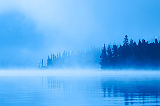 雾状,湖