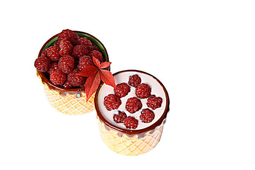 浆果,树莓,酸奶,粘土,大杯,白色背景