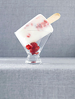酸奶,树莓,冰棍