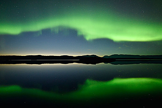 北极光,反射,湖,国家公园,瑞典,欧洲