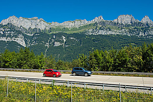 交通工具,高速公路,正面,山脉,靠近,湖,瑞士,欧洲