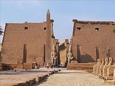 游客,站立,靠近,方尖塔,卢克索神庙,路克索神庙,埃及