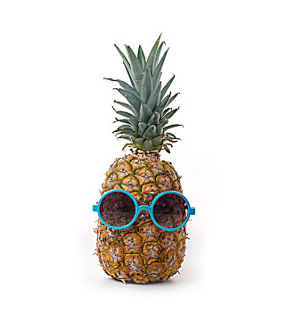 带太阳眼镜的菠萝