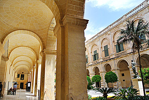 马耳他总统府廊道