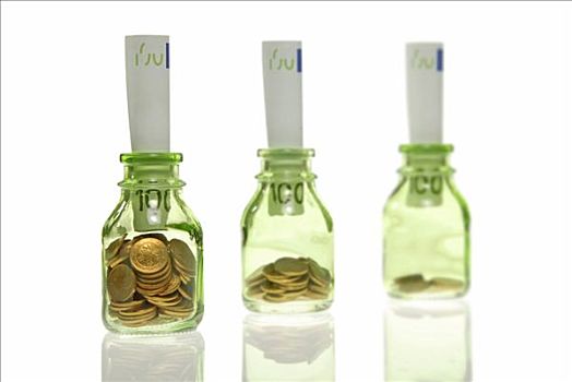 玻璃瓶,硬币,100欧元,钞票