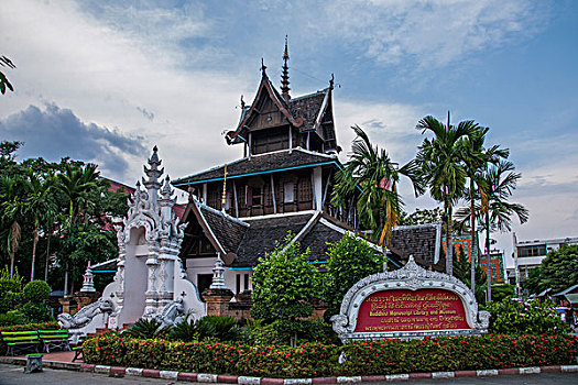 泰国清迈古城契迪龙寺,wat,chedi,luang,偏殿佛塔,卧佛