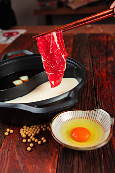 寿喜锅刷肉