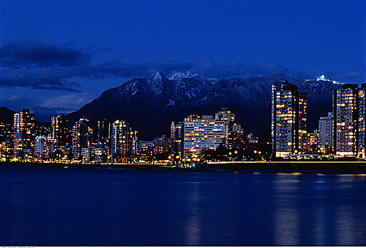 城市天际线,夜晚,温哥华,不列颠哥伦比亚省,加拿大