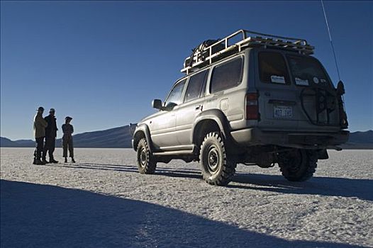 交通工具,游客,盐湖,乌尤尼,玻利维亚